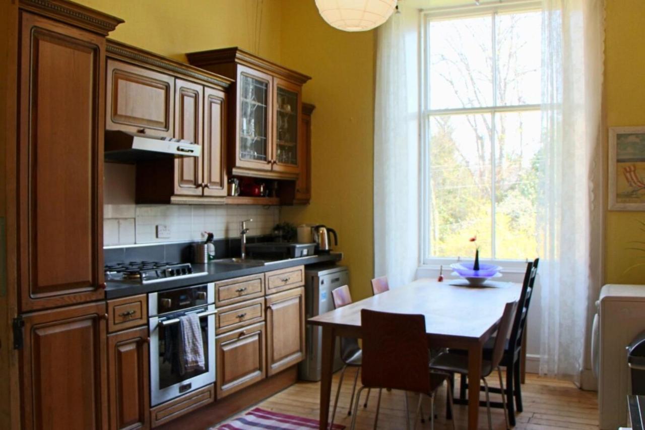 Classic Edinburgh Flat In The Heart Of Morningside מראה חיצוני תמונה